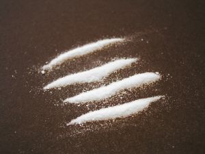 489547 cocaine stripes