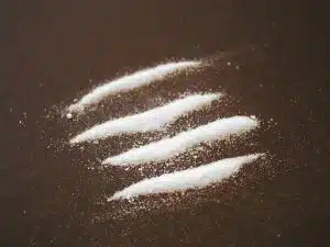 489547 cocaine stripes