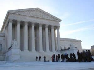 u s supreme court 1 1221080 300x225 1