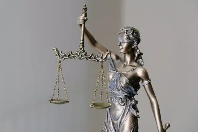 Legal Definitions and Federal Statutes for Blackmail and Extortion Legal Definitions and Federal Statutes for Blackmail and Extortion
